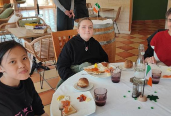 Découverte de l’univers de la restauration au restaurant d'application du Lycée professionnel Saint Michel de Blanquefort